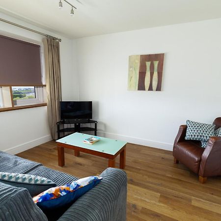 Geata Na Cathrach - Galway Lakeside Apartments Exterior photo